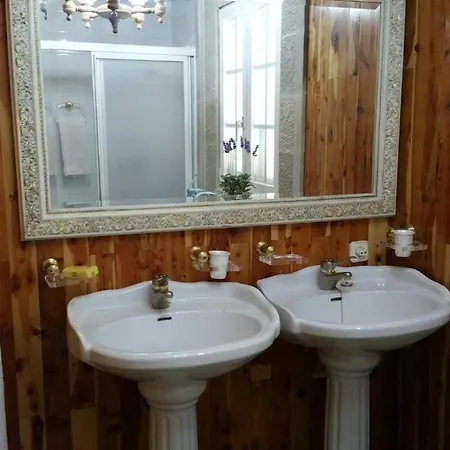 Gallart - Turistico Rural Country house La Pobla de Cervoles